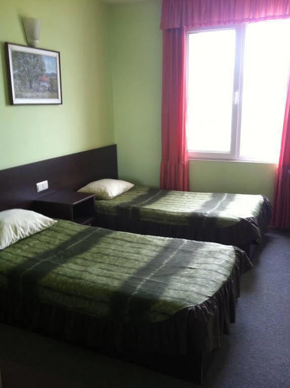 Family Hotel Avramov ヴィディン エクステリア 写真